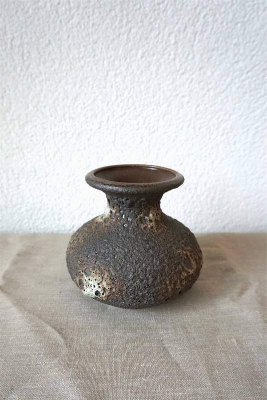 LAVA VASE